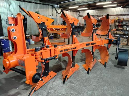 Плуг навесной оборотный 3/35+1 купить в Твери – «БДН-АгроКубань»