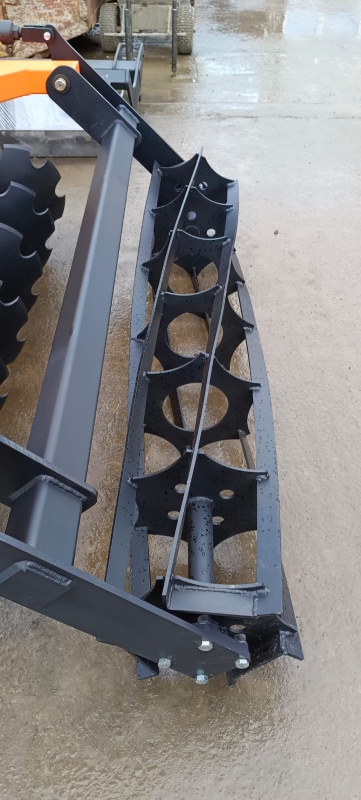 Борона дисковая навесная БДН 2,4х2Н с амортизаторами катка, 14 рабочих органов купить в Твери – «БДН-АгроКубань», 7