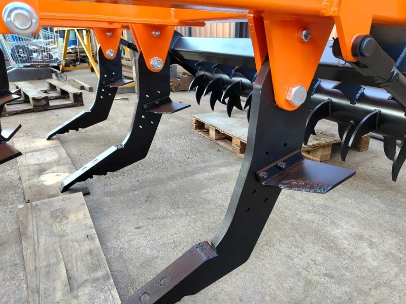 Плуг чизельный навесной ПЧН-2,1Н с зубчатым катком купить в Твери – «БДН-АгроКубань», 6