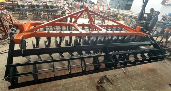 Борона дисковая навесная БДН 4х2Н, 26 рабочих органов купить в Твери – «БДН-АгроКубань», 2