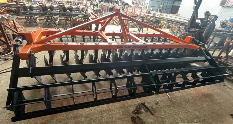 Борона дисковая навесная БДН 4х2Н, 26 рабочих органов купить в Твери – «БДН-АгроКубань», 2