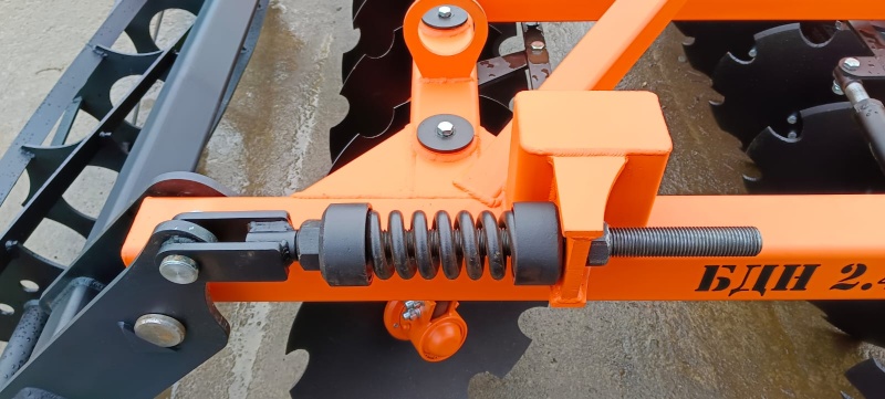 Борона дисковая навесная БДН 2,4х2Н с амортизаторами катка, 14 рабочих органов купить в Твери – «БДН-АгроКубань», 6