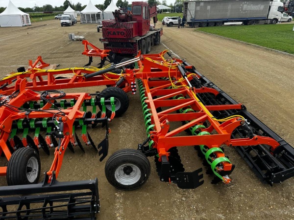 Лущильник мульчировщик дисковый прицепной «АВРОРА» ЛД-8Л (евро-складывание) ЛАФЕТ купить в Твери – «БДН-АгроКубань», 3