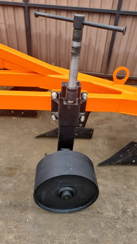 Плуг отвальный ПЛН 3-35 (3 корпуса) купить в Твери – «БДН-АгроКубань», 4